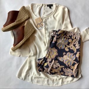 LOFT Patterned Linen Shorts - size 6